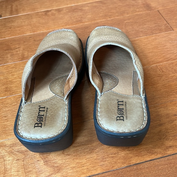 Born Tan Leather Clogs Size 6 - Picture 4 of 9